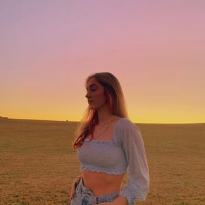 Meet your Posher, Isabelle